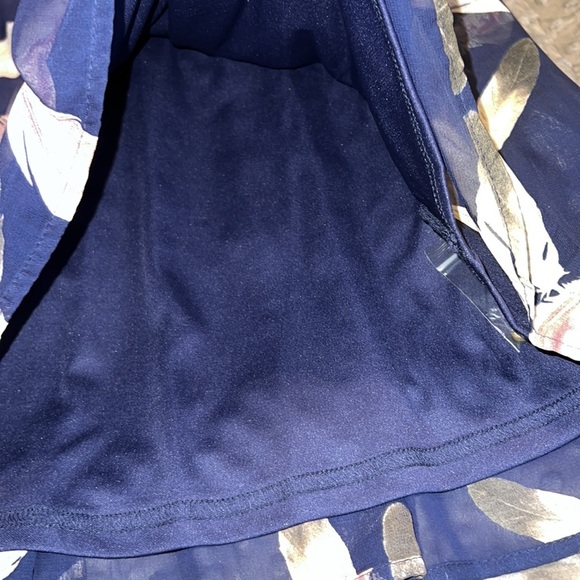 ENTRO large womens feather print ruched empire waist with lavender velvet trim - Picture 8 of 14